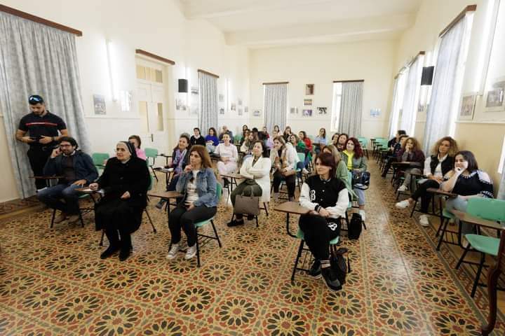 تعزيز قدرات أساتذة ثانوية مار الياس – البترون في مجال الإطفاء والتدخل عند وقوع أي طارئ