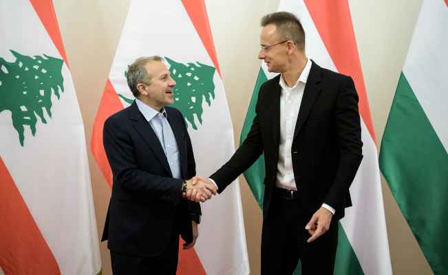 باسيل التقى وزير الخارجية المجري